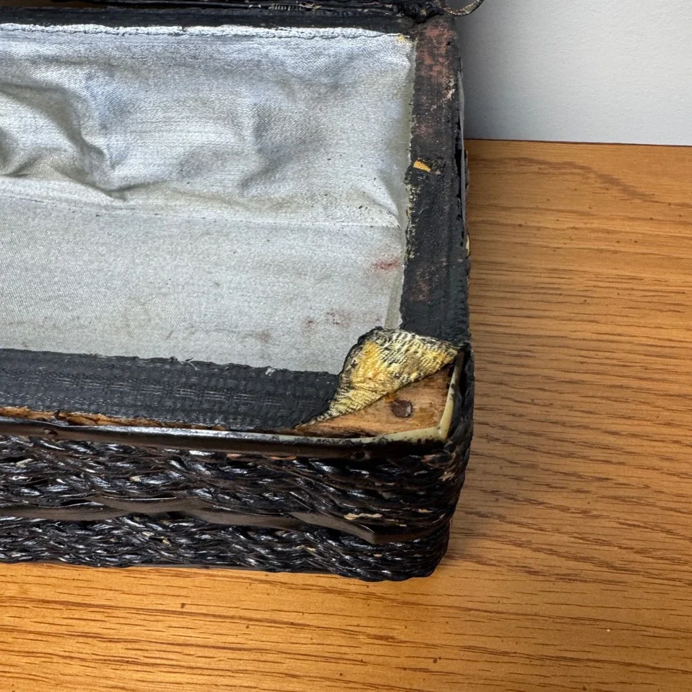 Vintage Black Wicker Sewing Kit Notions Case Handle Clasp Satin‎ lined